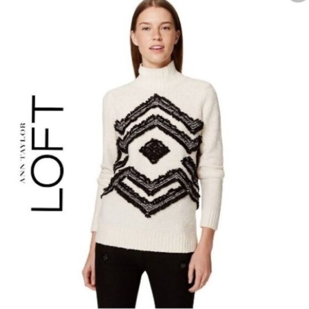 LOFT Ivory & Black Geometric Turtleneck Sweater Size Medium